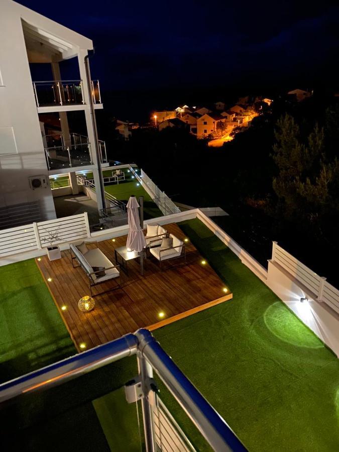 Ellavis Apartments מראה חיצוני תמונה
