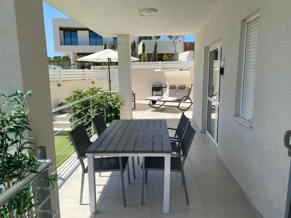 Ellavis Apartments מראה חיצוני תמונה
